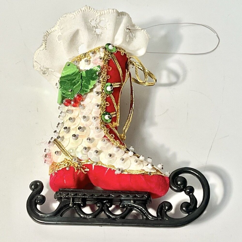 WALCO Vintage ICE SKATE BOOT Christmas #3474 Ornament Sequins Beads Pin